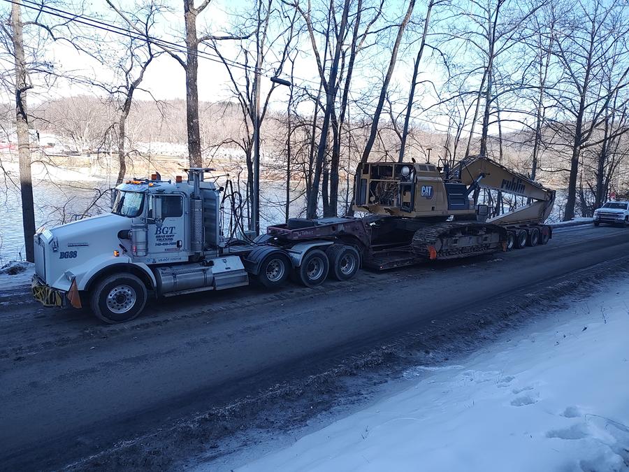 Brad Goff Trucking - Trucking